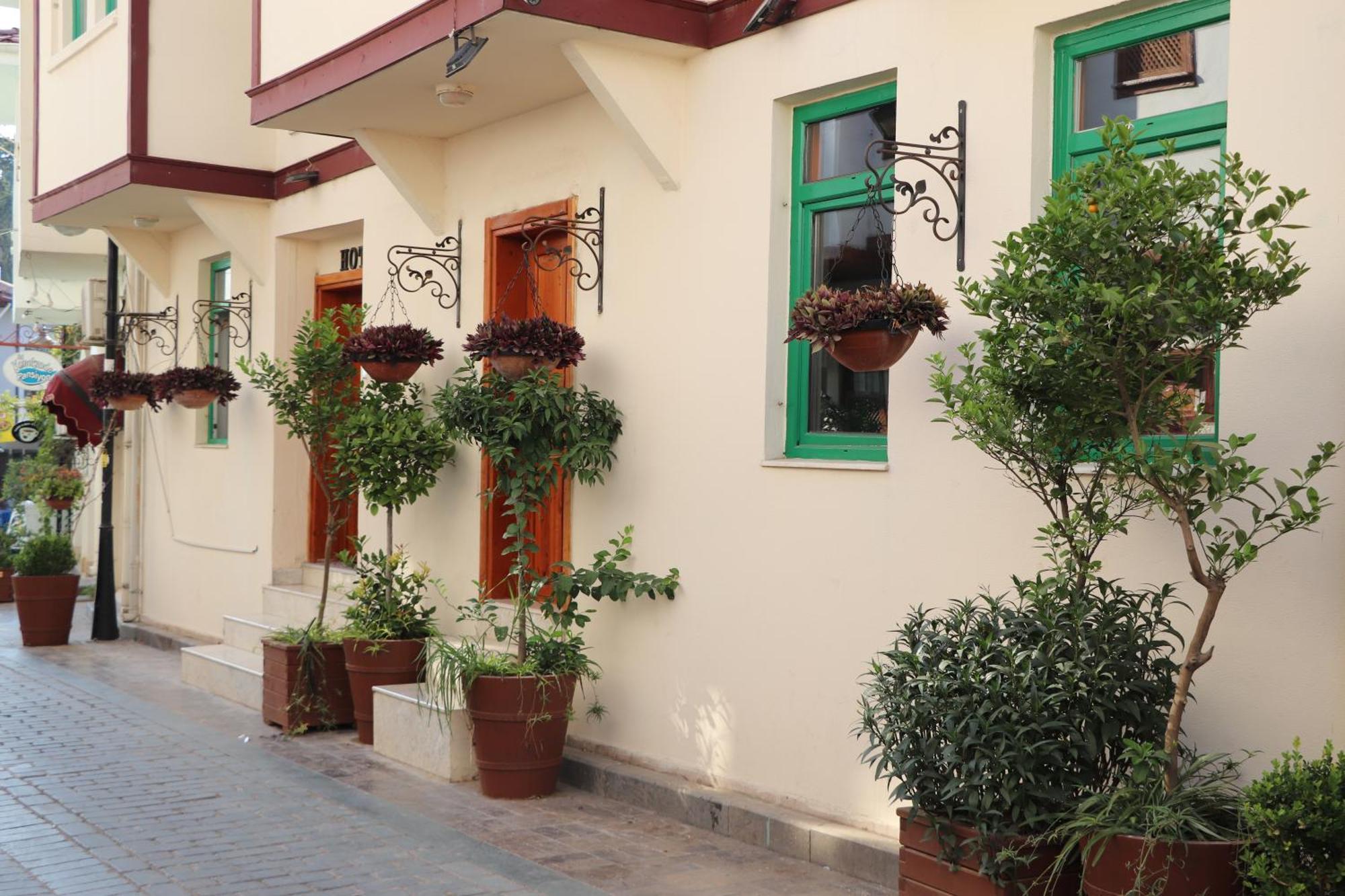 Tu Casa Linda Hotel Анталия Екстериор снимка